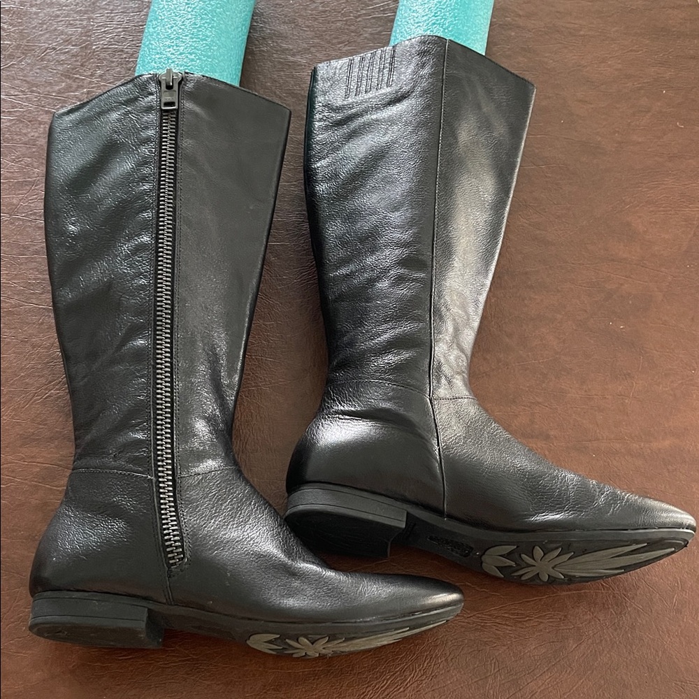 Born Black ‘TERRI’ Knee High Leather Boots Side Zip 9.5 EUC - Picture 2 of 13
